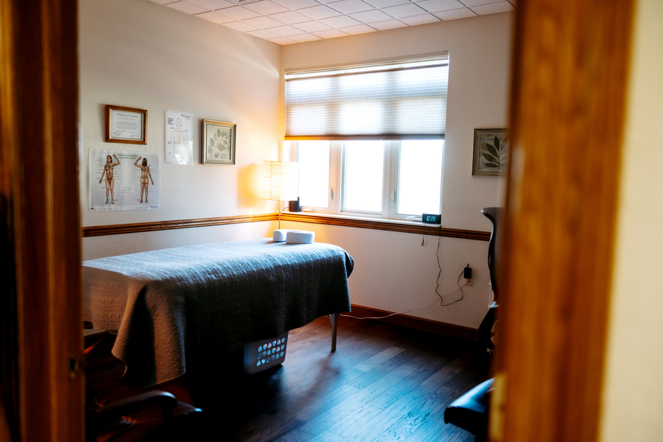 Manual lymphatic drainage massage at Green Medicine of Wisconsin